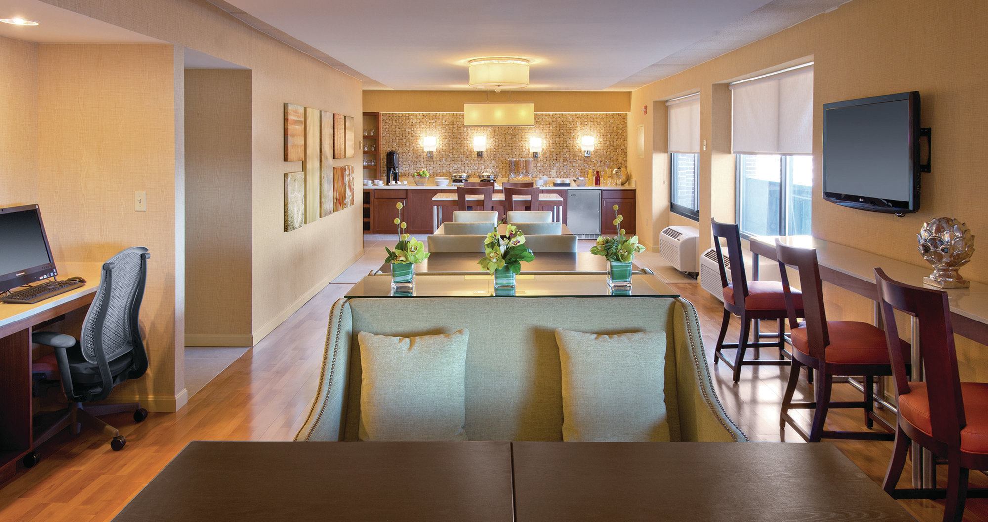 modern Renovation Many new owners of the CoCo Key properties have chosen to invest in the hotel's infrastructure — updating hotel rooms, adding executive lounges and remodeling public spaces.