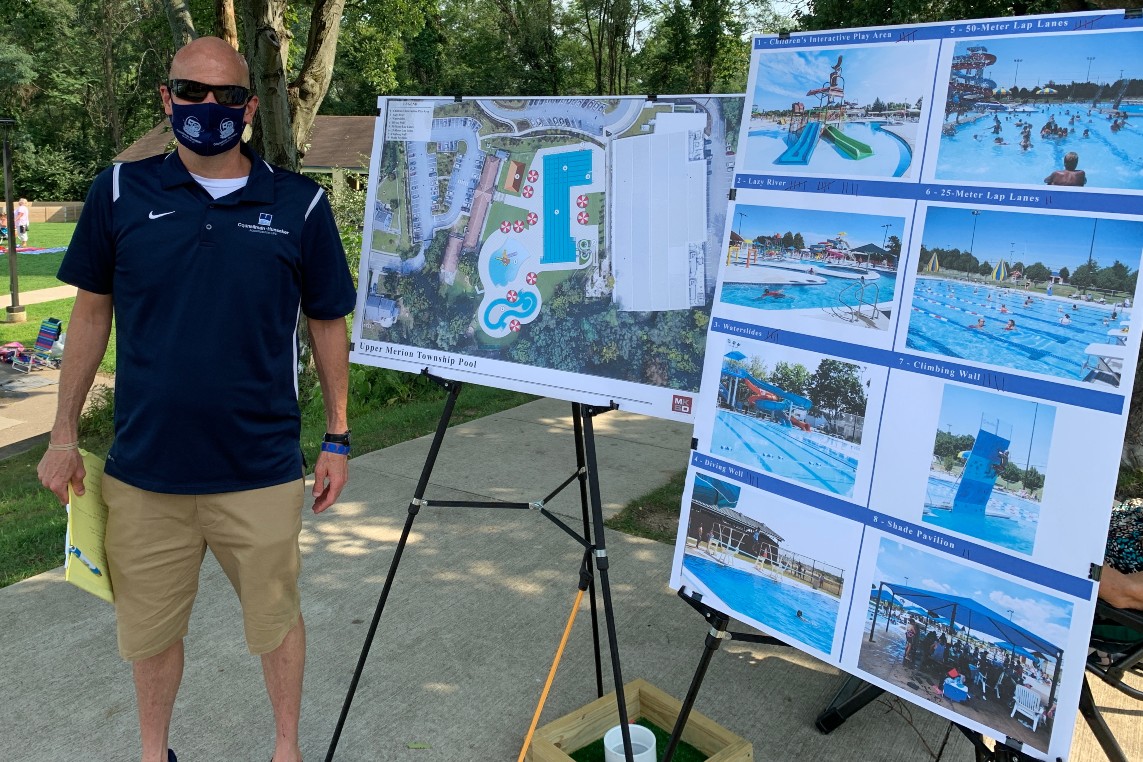 George Deines making a presentation